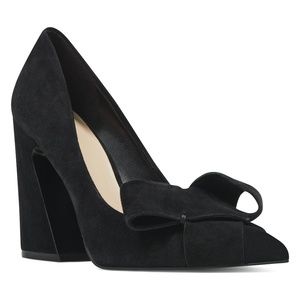 Nine West Hadrianna pointy toe pumps